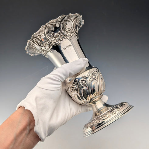 1900 British antique sterling silver vase base, total weight 203g, Fenton Brothers