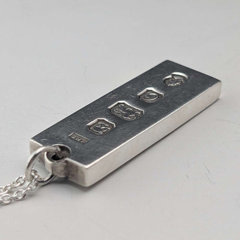 1977 British pure silver Jubilee ingot pendant, 34.6g, with pure silver necklace, SHS