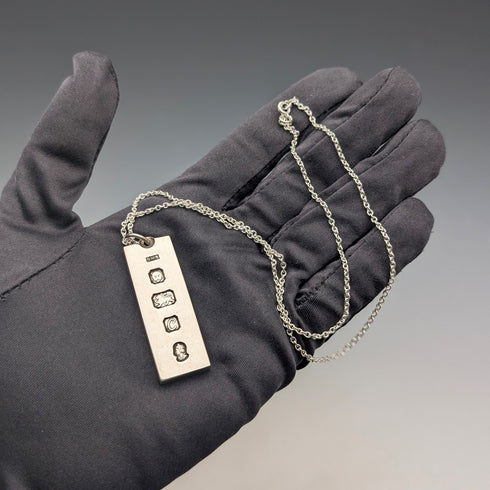 1977年 英国 純銀製 ジュビリーインゴットペンダント計34.6g 純銀ネックレス付 S.H.S