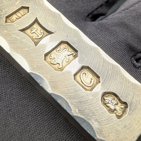 1977年英國純銀禧年錠吊墜,39.1克,配純銀項鍊,EJLd