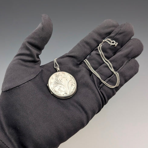 1972年 英国ヴィンテージ 純銀製 丸型ロケットペンダント 純銀ネックレス付き 計11.5g Exquisite Jewellery