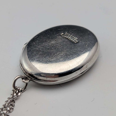 Vintage sterling silver oval locket pendant with sterling silver necklace, 7.6g total