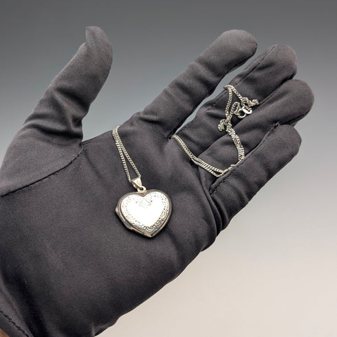 ヴィンテージ 純銀製 ハート型ロケットペンダント 純銀ネックレス付き 計7.3g
