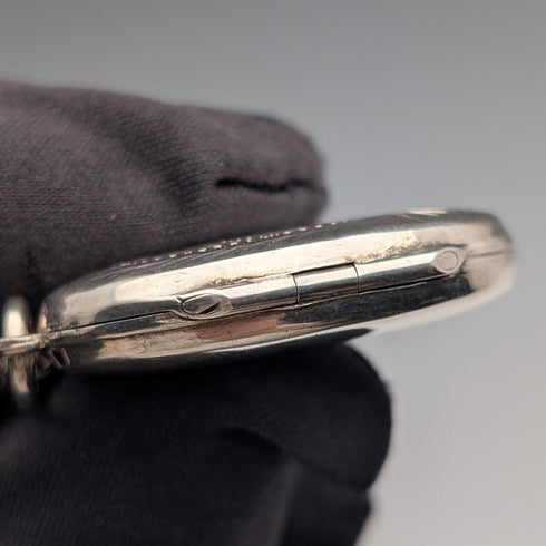 ヴィンテージ 純銀製 オーバル型ロケットペンダント 純銀ネックレス付き 計10.4g