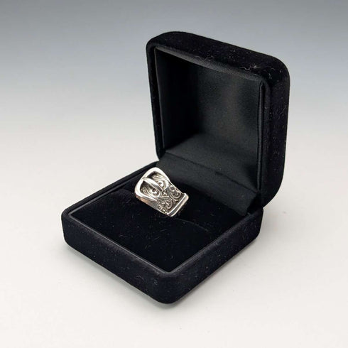 1971 British vintage Victorian design sterling silver ring (size 9)
