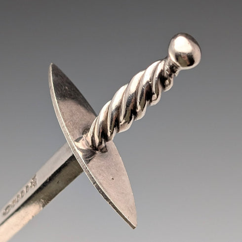 英国アンティーク シルバープレート製 剣型 ミートスキュアーズペア William Hutton&Sons