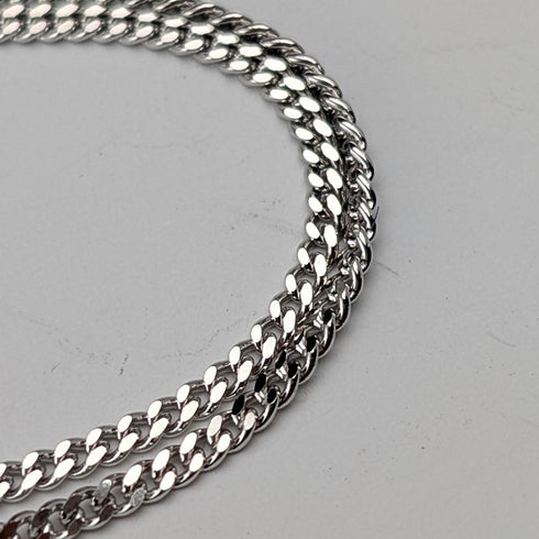 1977年英國純銀禧年錠吊墜,29.8克,搭配純銀項鍊,A&AJ