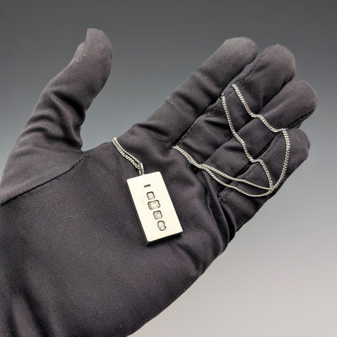 1977年英國純銀禧年錠吊墜,29.8克,搭配純銀項鍊,A&AJ