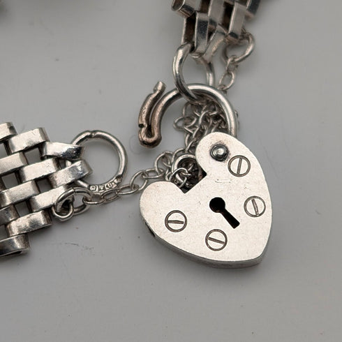 1970年 英国ヴィンテージ 純銀製 バーゲートスタイル ブレスレット 9g