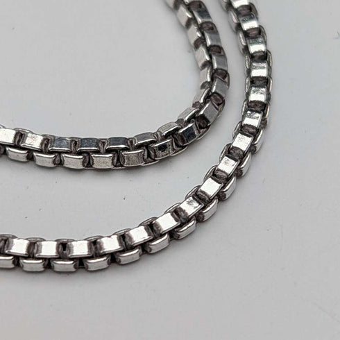 British Vintage Sterling Silver Oval Locket Pendant with Sterling Silver Necklace, 19g Total, DJ