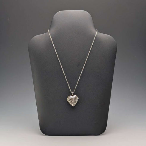 Vintage silver plated heart locket pendant with necklace