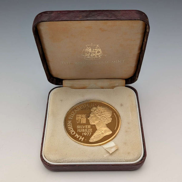 1977年 英国エリザベス2世女王 シルバージュビリー 純銀&金メッキメダル Birmingham&Mint ケーツ付