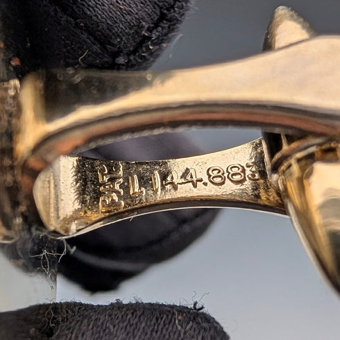 復古英國韋奇伍德女神浮雕,底座和錶殼鍍金。