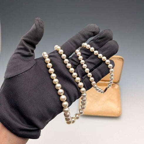 British Vintage Pearl Necklace, 70cm, 9ct Gold Clasp, with Case, Ciro