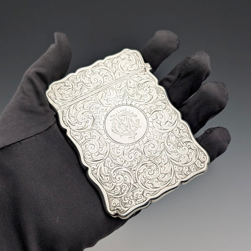 1900 年英國古董捲軸雕刻純銀卡片盒,71 克,喬治聯合