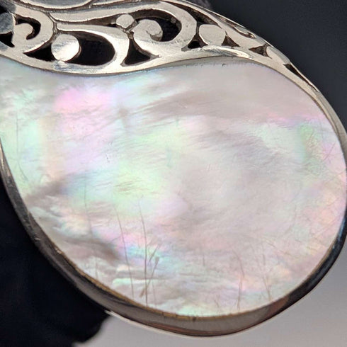 Vintage sterling silver mother-of-pearl drop pendant with necklace