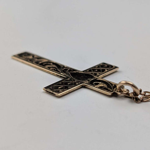 Antique 9ct gold cross pendant with 9ct gold necklace chain
