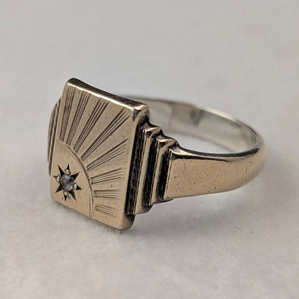 Vintage sterling silver and 9ct gold plated signet ring (size 22)