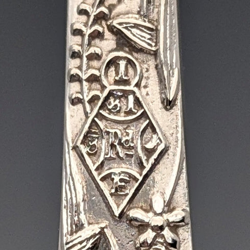 19 世紀 70 年代英國古董鍍銀黃油刀一對(帶盒)