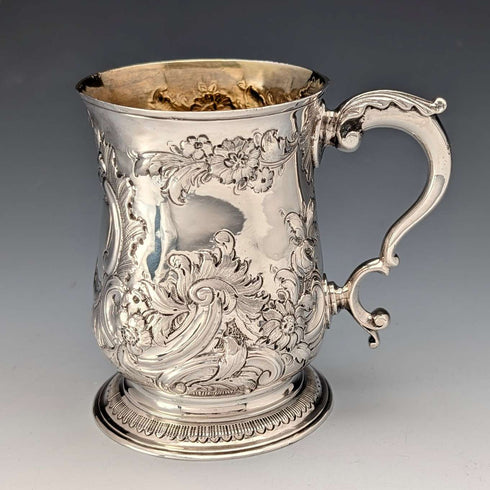1765 年喬治亞風格花卉純銀馬克杯,201 克,Walter Brind