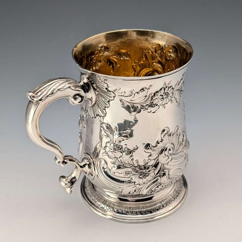 1765 年喬治亞風格花卉純銀馬克杯,201 克,Walter Brind