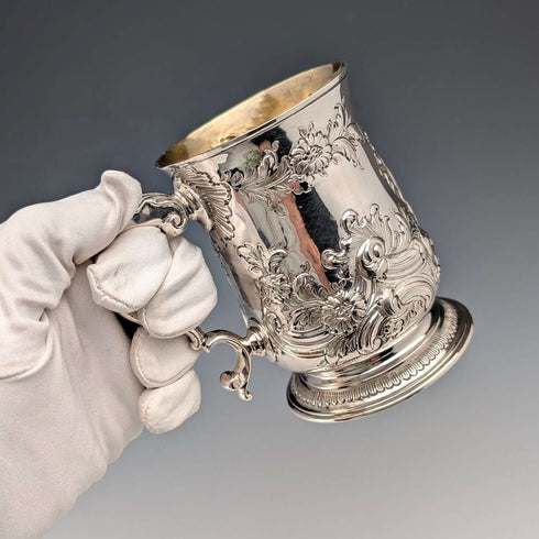 1765 年喬治亞風格花卉純銀馬克杯,201 克,Walter Brind