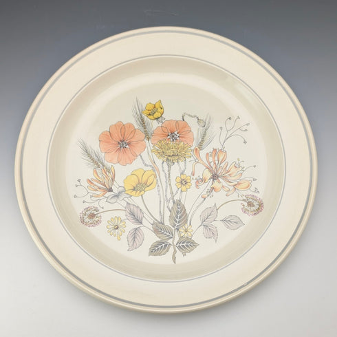 Pair of British Vintage Meakin Trend Hedgerow Pattern Dinner Plates, 27cm Diameter