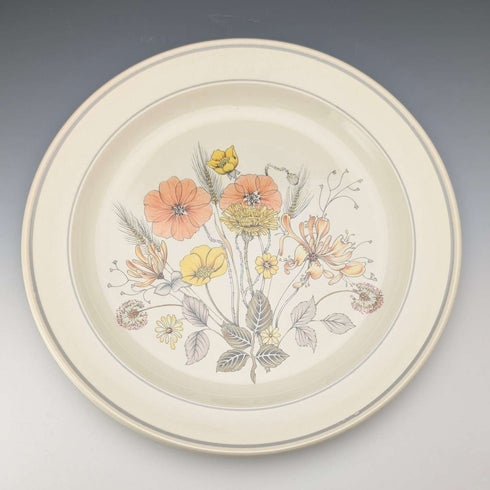 Pair of British Vintage Meakin Trend Hedgerow Pattern Dinner Plates, 27cm Diameter