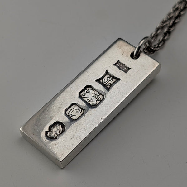 1977 British Sterling Silver Jubilee Ingot Pendant with Sterling Silver Necklace, Total 36g