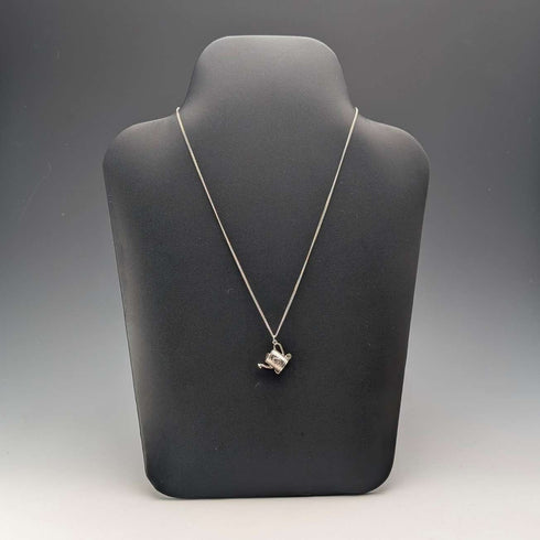 Vintage Sterling Silver Hourglass Pendant with Sterling Silver Necklace, Total 7.2g