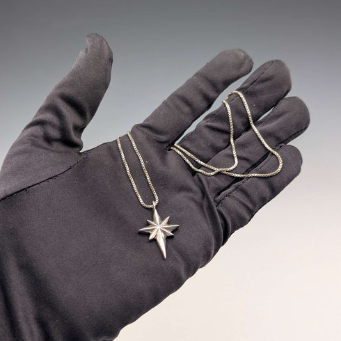 Vintage Sterling Silver Star Pendant with Sterling Silver Necklace, Total 8g