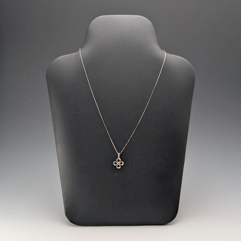 ヴィンテージ 石付き純銀製フローラルペンダント 純銀ネックレス付き 計2g