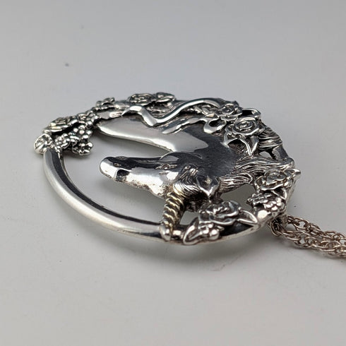 英国ヴィンテージ 純銀製ユニコーンペンダント 純銀ネックレス付き 計16.7g