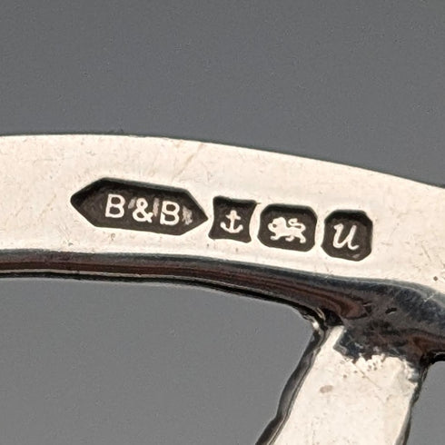 英国ヴィンテージ 純銀製ユニコーンペンダント 純銀ネックレス付き 計16.7g