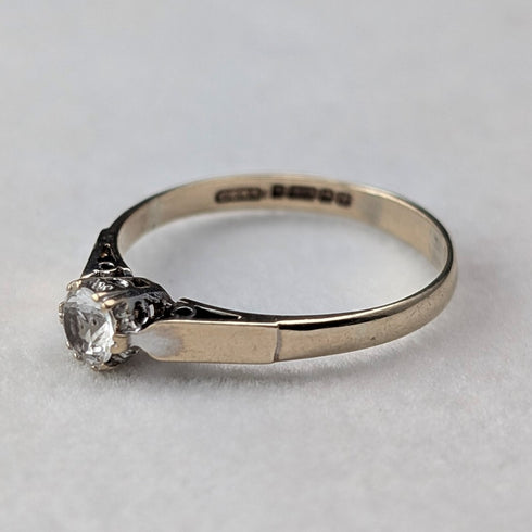 British Vintage K9 Gold Ring, White Stone, 1.5g (Size 15), Ring, CL&S