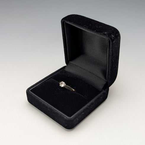 British Vintage K9 Gold Ring, White Stone, 1.5g (Size 15), Ring, CL&S