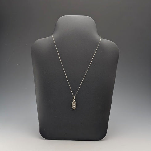 1978年 英國復古 純銀製 小型橢圓形銀錠吊墜附純銀項鍊 總重4.4g