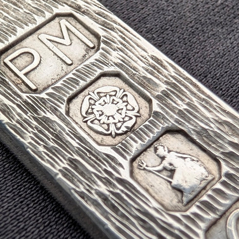 1977年 英國布里塔尼亞銀製 紀念金條吊墜 附純銀項鍊 總重14.3g