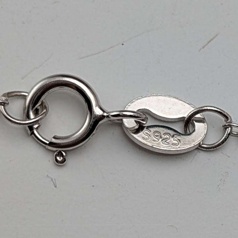 1977 UK Sterling Silver Jubilee Medal Pendant with Sterling Silver Necklace Total 15.9g