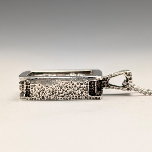 1977年 英国 純銀製 ジュビリーペンダント 純銀ネックレス付 計19.7g