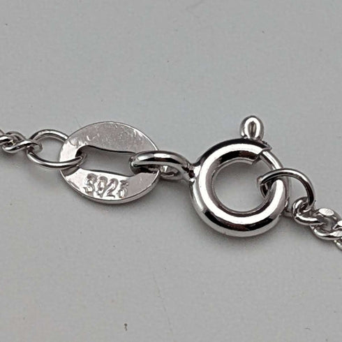 1977 UK Sterling Silver Jubilee Pendant with Sterling Silver Necklace Total 19.7g
