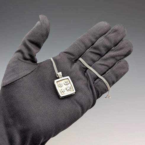 1977年 英国 純銀製 ジュビリーペンダント 純銀ネックレス付 計19.7g