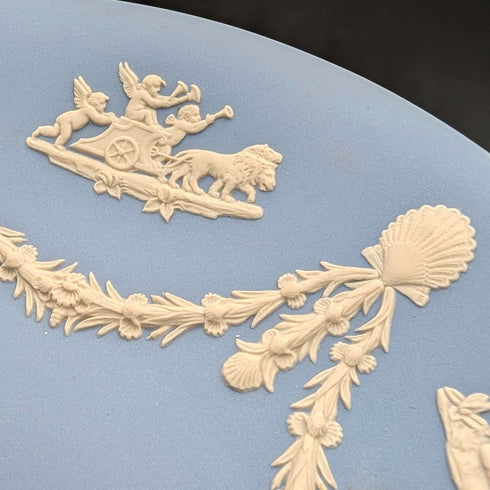 Pair of vintage Wedgwood Jasperware plates, Angel design, 22cm diameter, pale blue ②