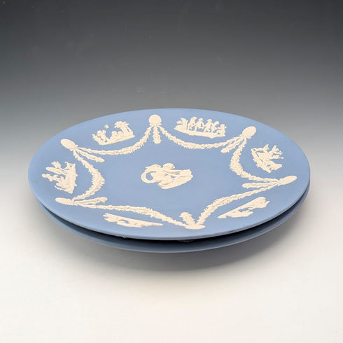 英国ヴィンテージ ウェッジウッド 天使 ジャスパーウェア製 プレートペア 直径22cm ペールブルー①