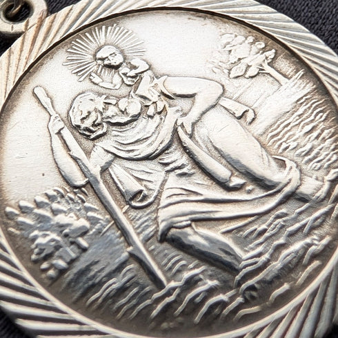 復古聖克里斯多福純銀獎章吊墜③,搭配純銀項鍊,總重7.8克