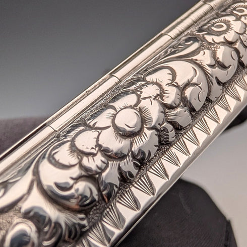 1878年英國古董純銀方形鼻煙盒,重50克,希拉德和托馬森公司出品