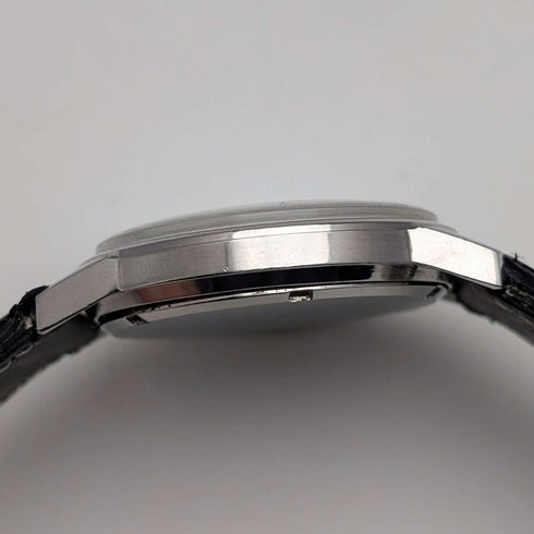 1960s Garrard (UK) Men's Watch, Stainless Steel Case, 17 Jewels Mechanical Movement, with Original Box, Good Working Order.