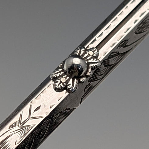 古董800銀推拉式鉛筆和沾水筆,飾以綠色寶石