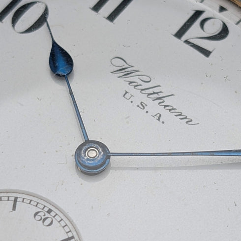 1919 Waltham Traveler pocket watch with gold-plated case, mechanical movement, in good working order.