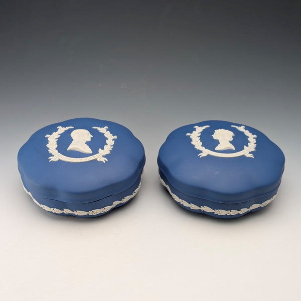 1977 Wedgwood Queen Elizabeth Jubilee Pair of Lidded Trinket Boxes, Royal Blue